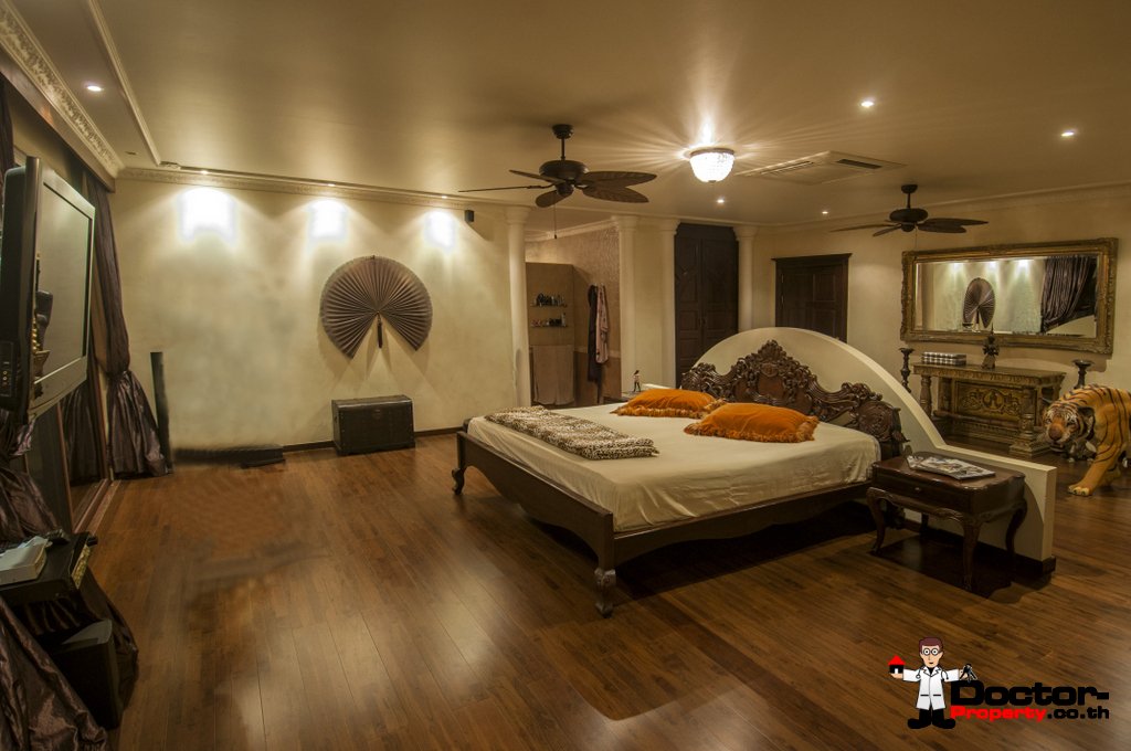 Beachfront 7 Bedroom Villa + 3 Guest Villas + Apartments - Taling Ngam - Koh Samui for sale